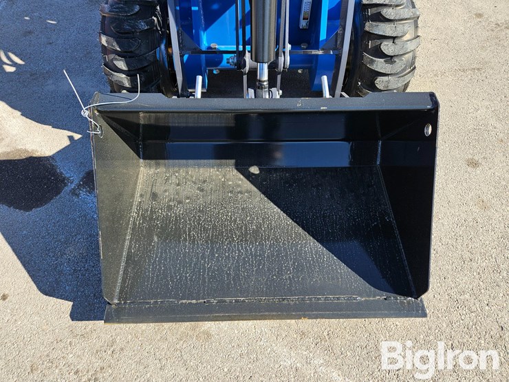 2025-massey-ferguson-730-image-18