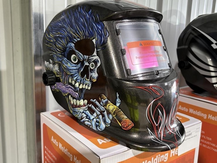 auto-darkening-welding-helmet-(qty-2)-image-3
