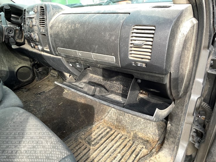 2007-chevrolet-silverado-3500-image-48