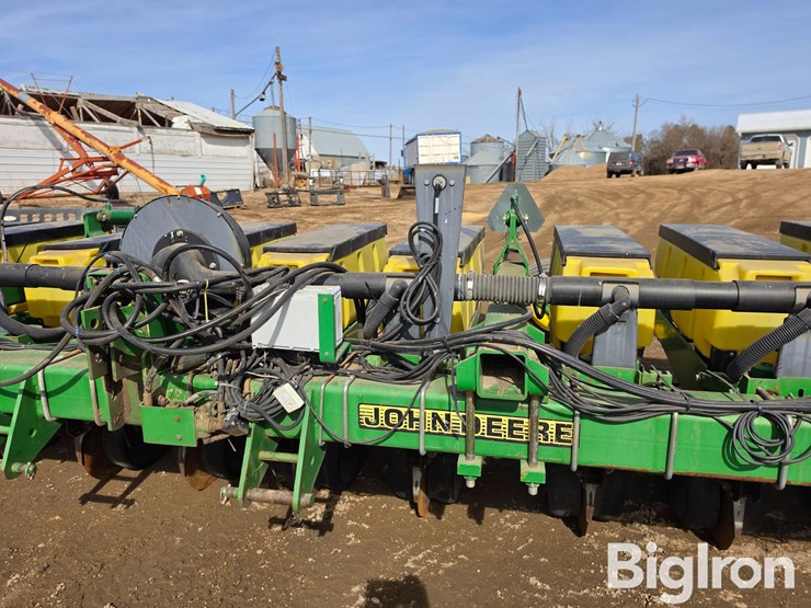 john-deere-1730-image-17