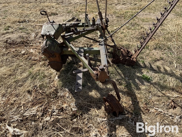 john-deere-7-image-6