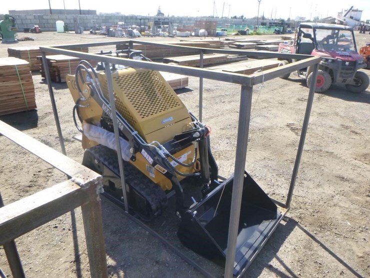 2026-agt-mx-mrt14-skid-steer-track-loader-image-2