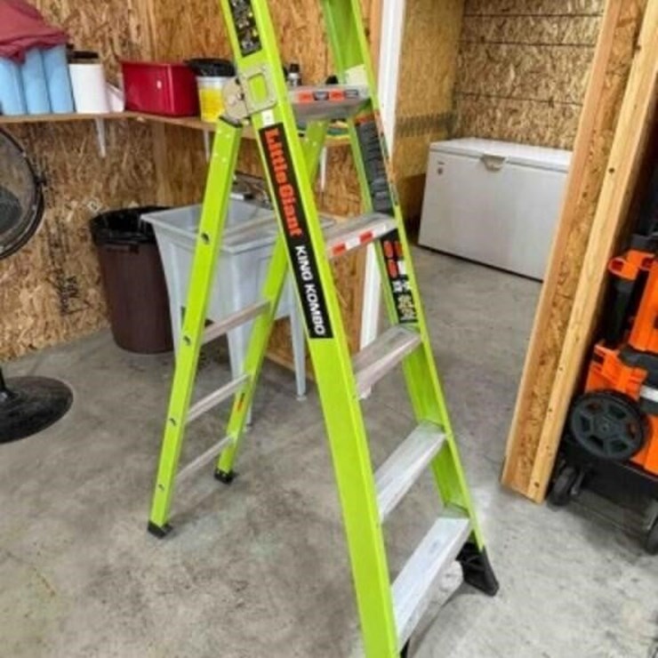 LITTLE GIANT 6' LADDER