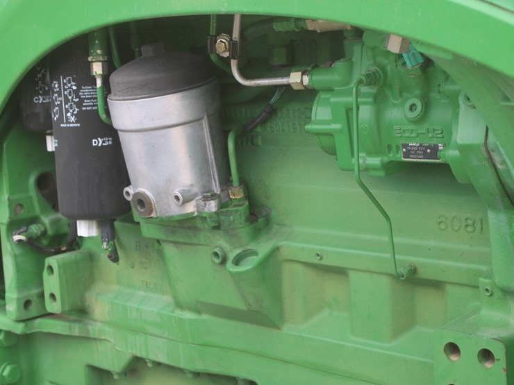 john-deere-8120-image-53