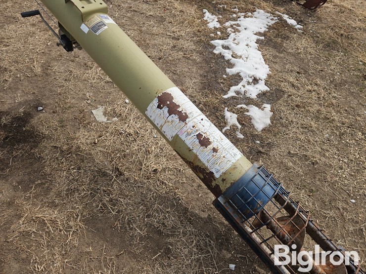 2014-harvest-international-t1042-image-13