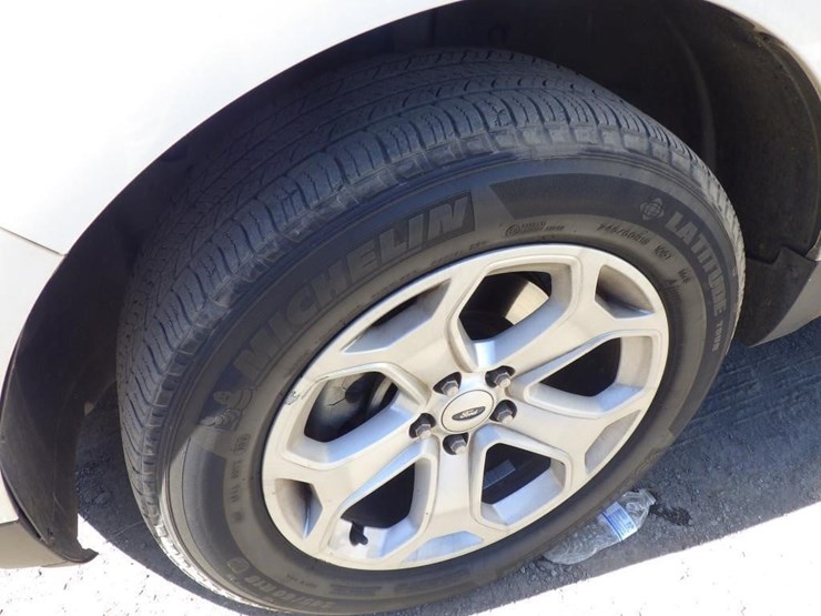 2013-ford-edge-image-13