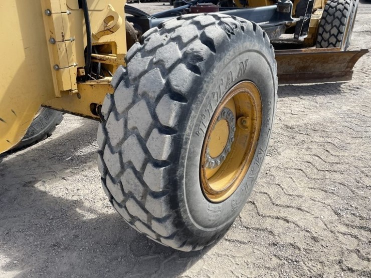 2009-deere-872d-image-9