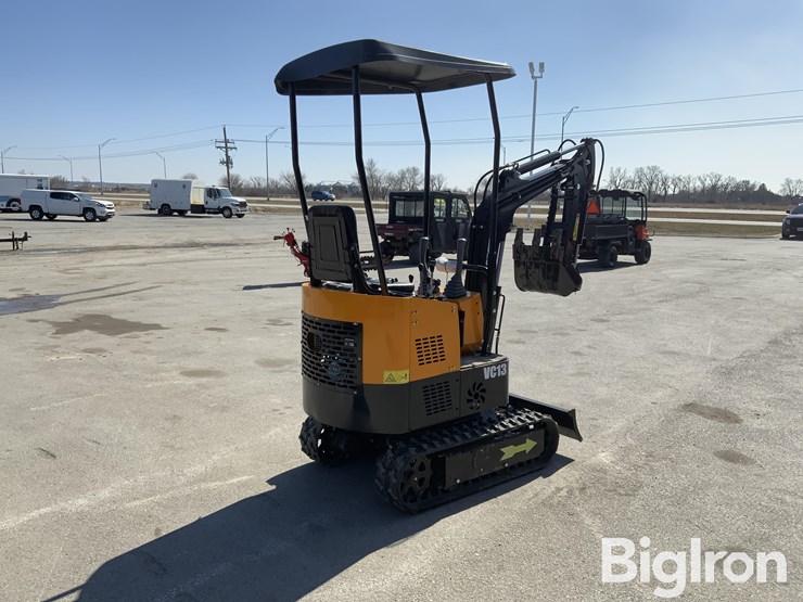 2025-massey-ferguson-730-image-5