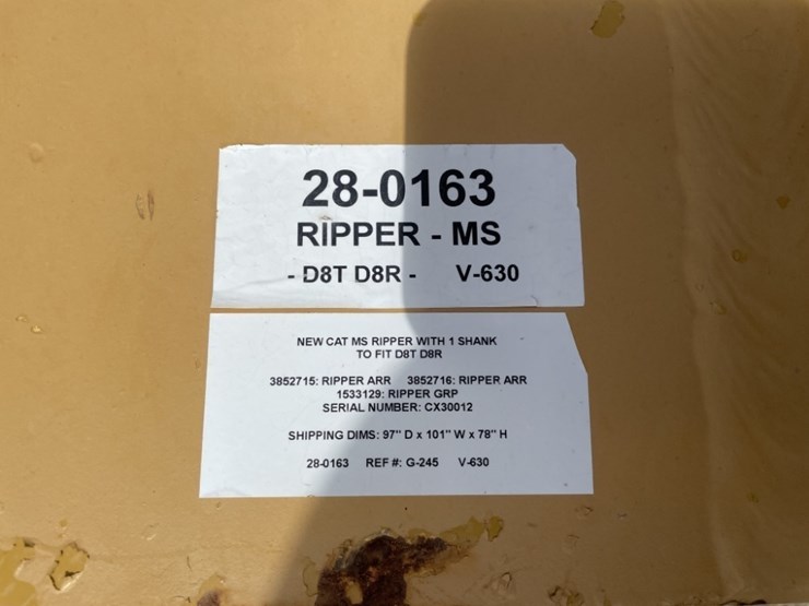 2015-caterpillar-d8t-image-36