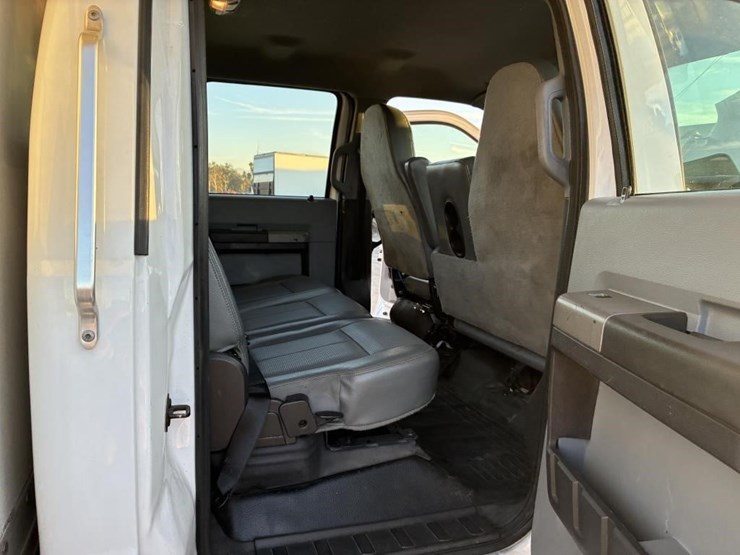 2016-ford-f650-xlt-image-14