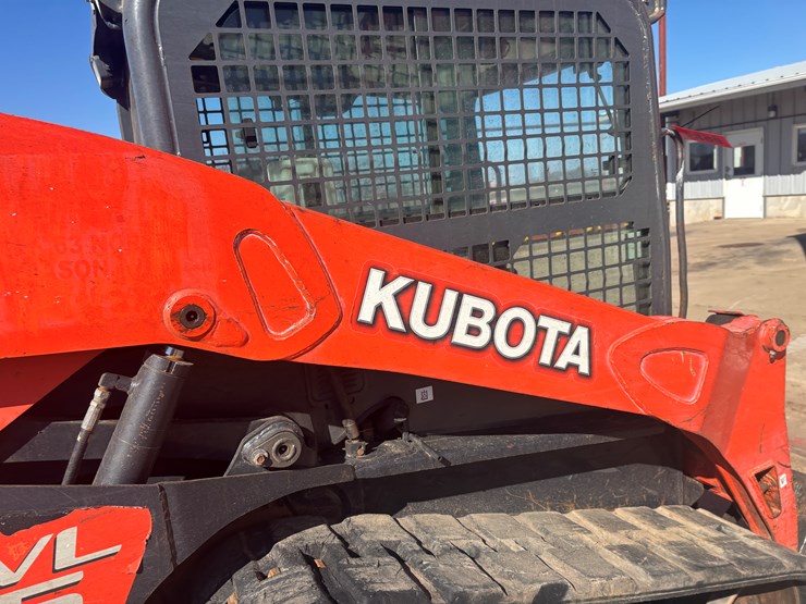 kubota-svl75-image-18