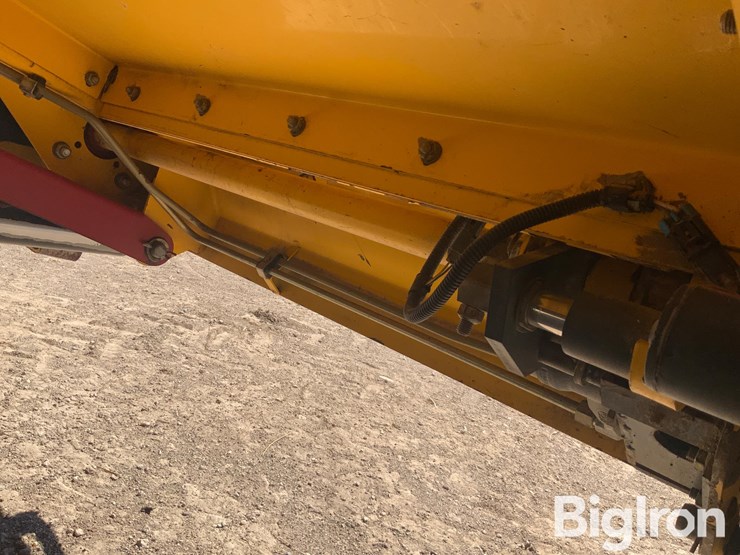 2009-new-holland-cr9060-image-19