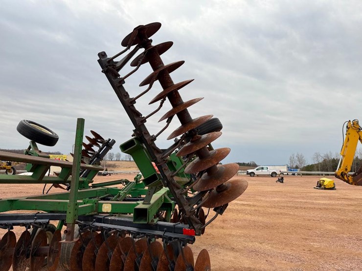 john-deere-630-image-30