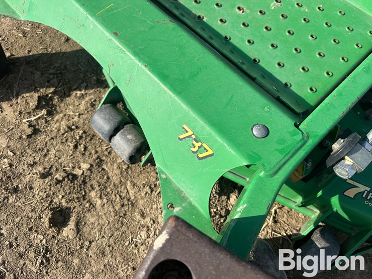 john-deere-737-image-16