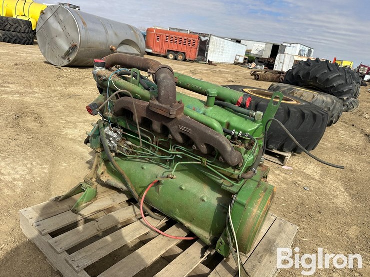 john-deere-329-image-5