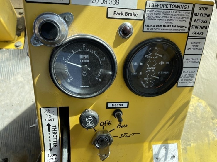 superior-broom-dt80j-image-22