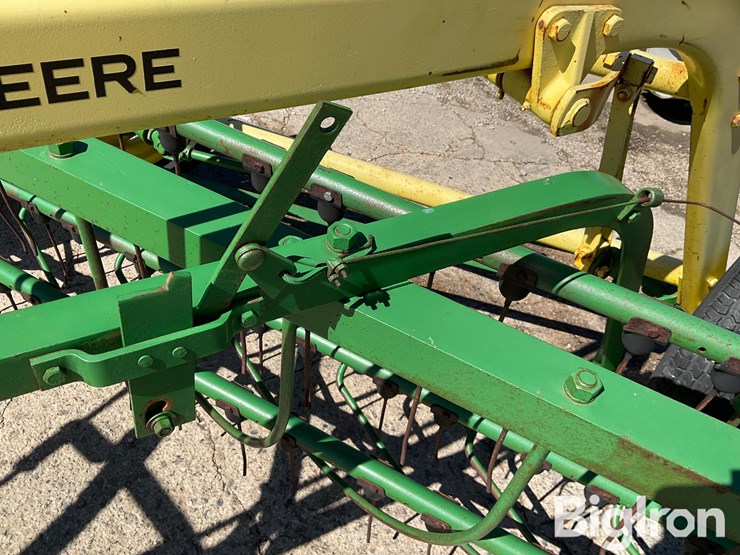 john-deere-640-image-11