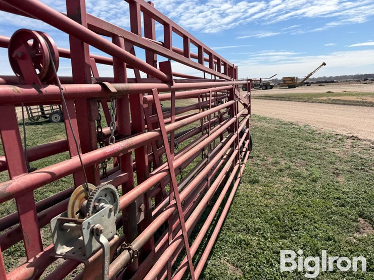 diamond-w-portable-folding-livestock-corral-image-17