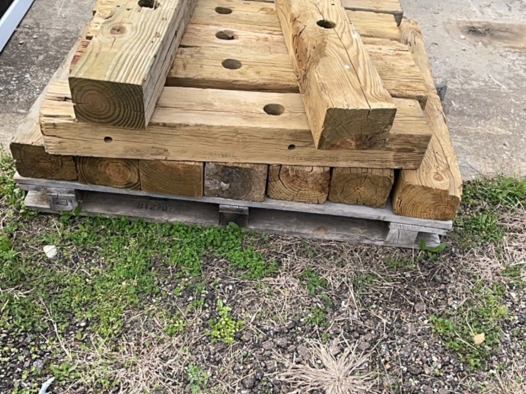 pallet-wood-pieces-image-2