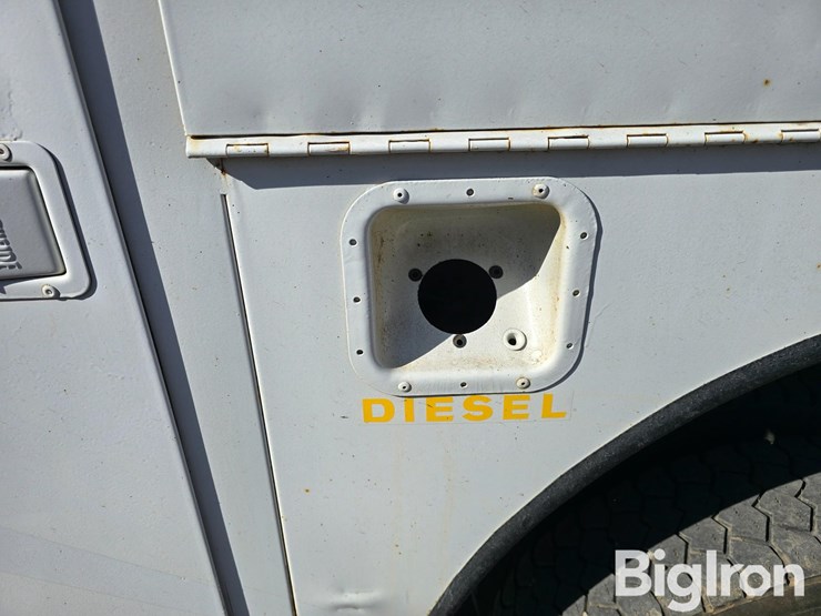 2008-ford-f550-image-11