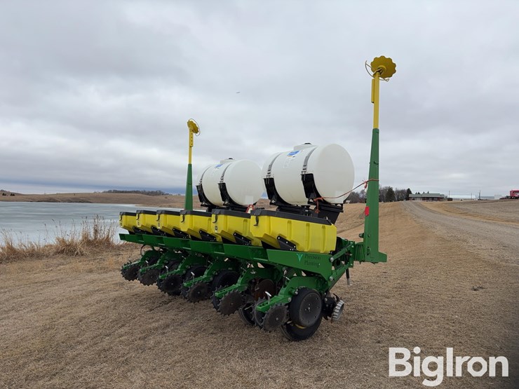 john-deere-7000-image-5