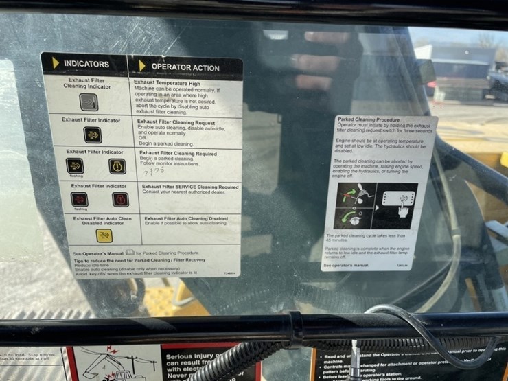 2012-deere-250g-lc-image-53