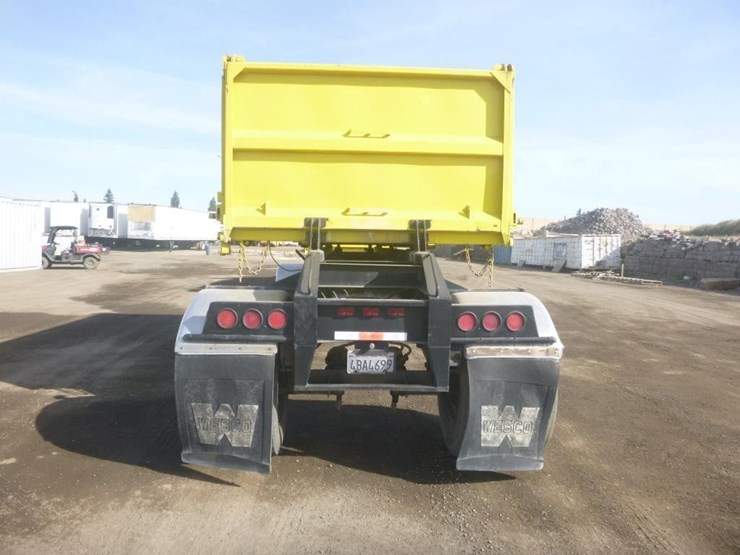 2014-peterbilt-388-image-41