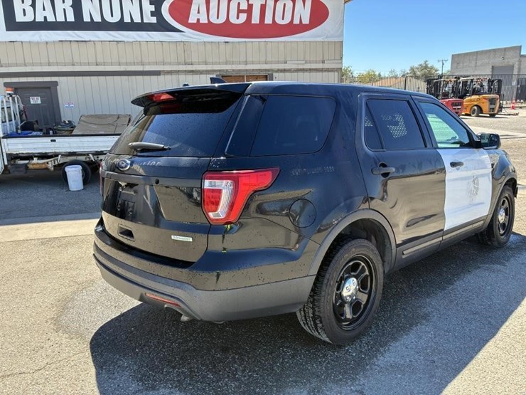 2017-ford-explorer-police-interceptor-image-3