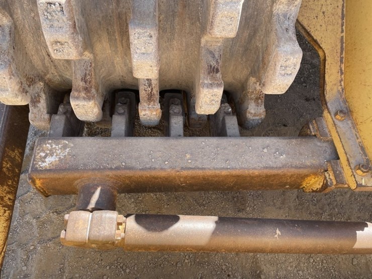 2006-caterpillar-815f-image-16