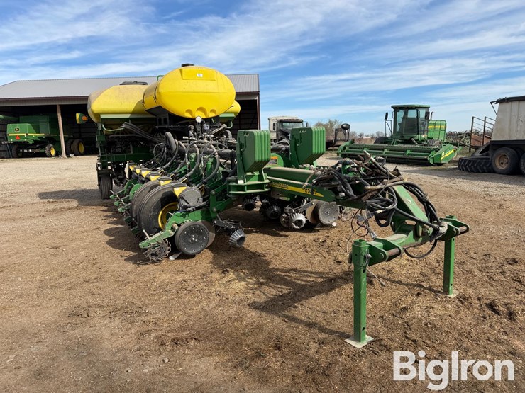 john-deere-1770-image-3