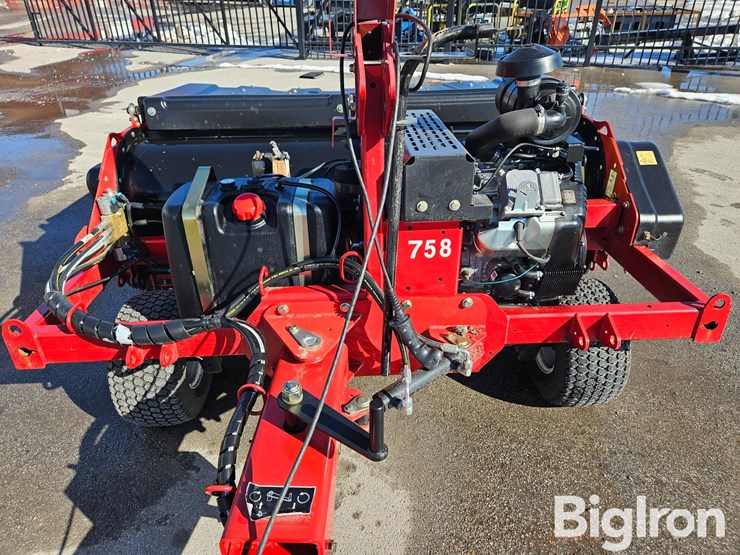 massey-ferguson-730-image-15
