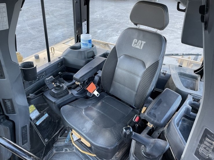 caterpillar-d6-lgp-image-30