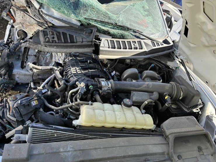 2020-ford-f150-image-7