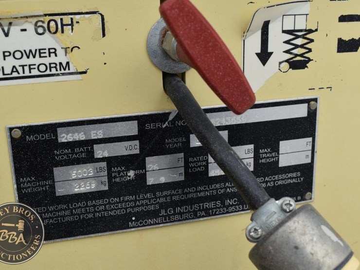 2015-jlg-2646es-image-10