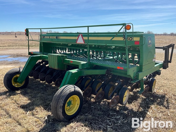 john-deere-750-image-5