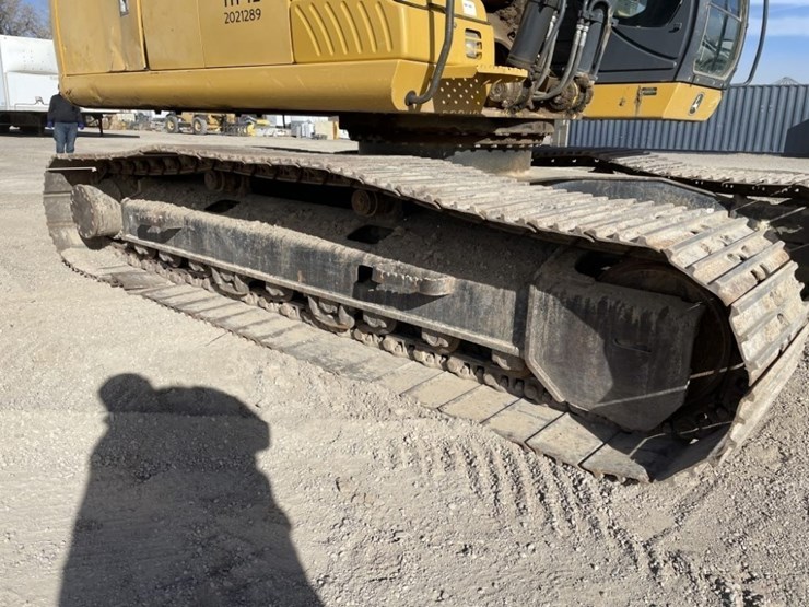 2012-deere-250g-lc-image-29