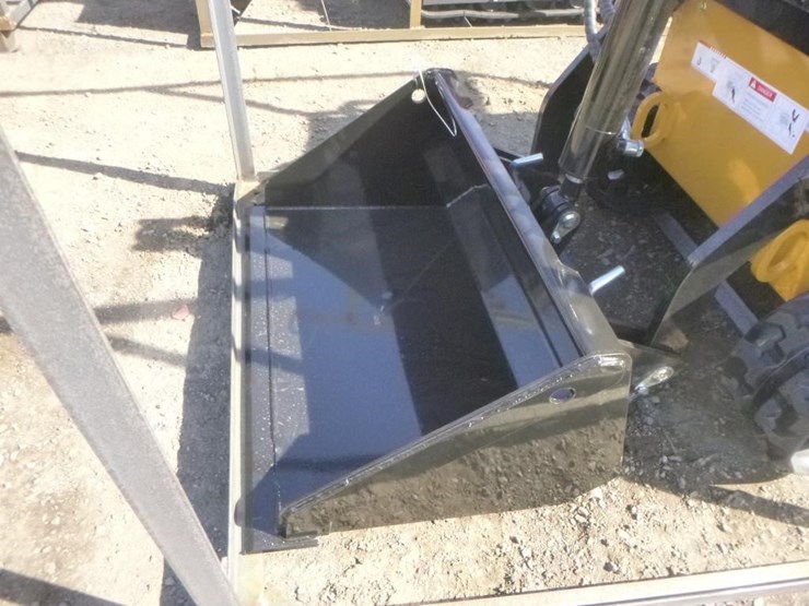 2026-agt-mx-mrt14-skid-steer-track-loader-image-7