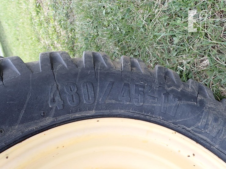 2007-new-holland-br780a-image-13