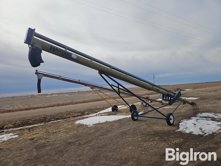 2014-harvest-international-t1042-image-5