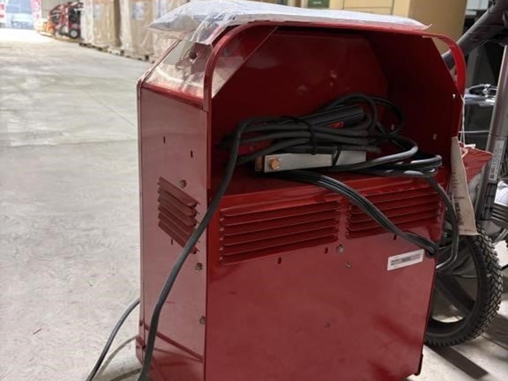 lincoln-welder-&-ryobi-pressure-washer-image-4