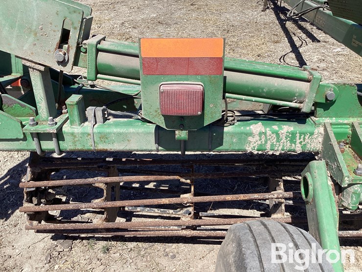 john-deere-200-image-19