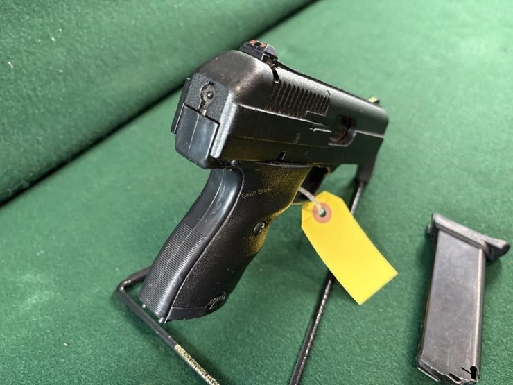 hi-point-mdl.c9-9mm-luger-pistol-image-4