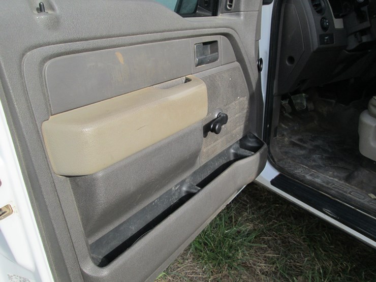 2010-ford-f150-image-25