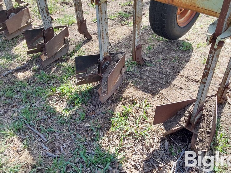 caterpillar-15-image-18