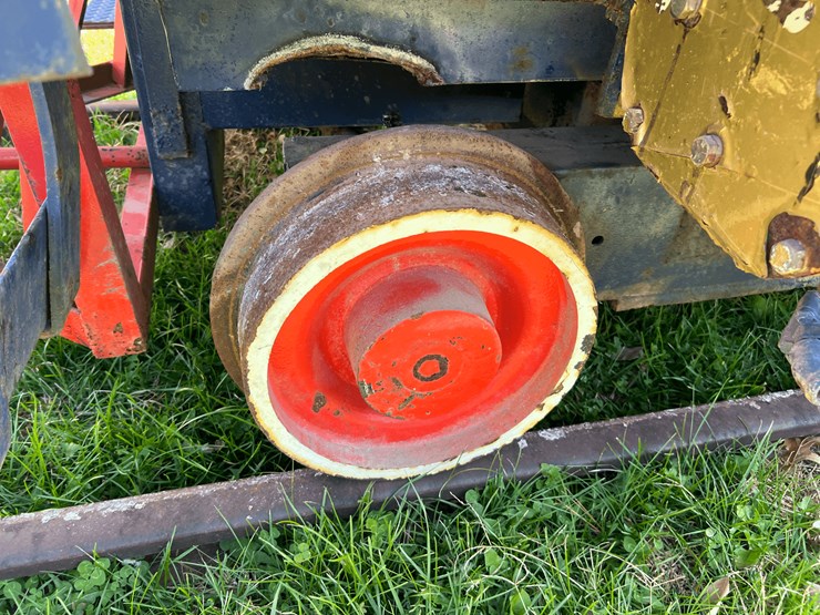 frick-steam-locomotive-with-track-image-183