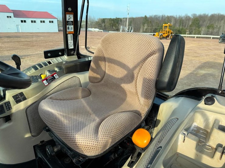 john-deere-3033r-image-38