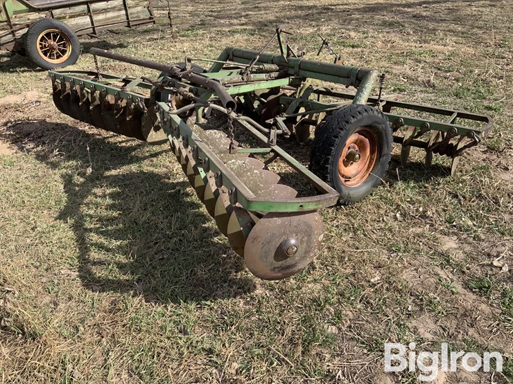 john-deere-12-image-5