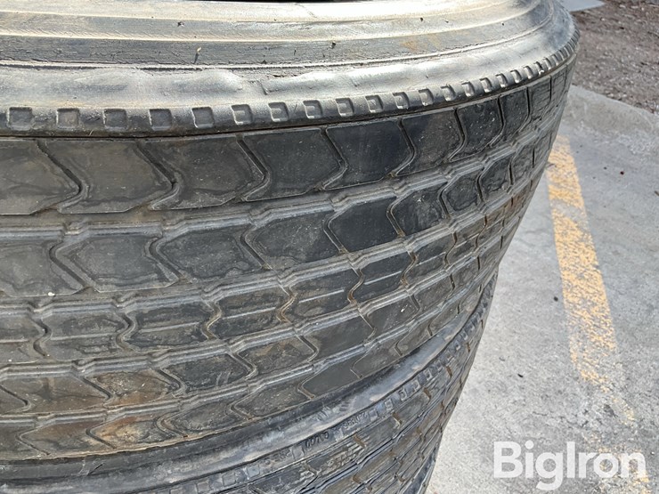 recapped-275/80r22.5-tires-image-12