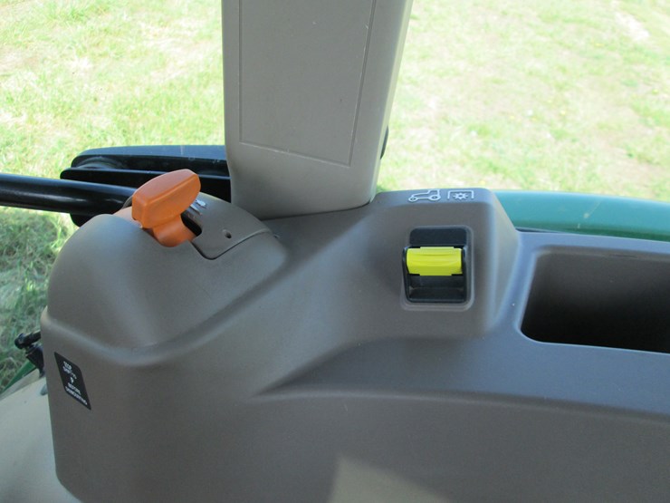 john-deere-5075e-image-43