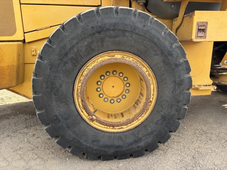 2008-deere-624j-image-19